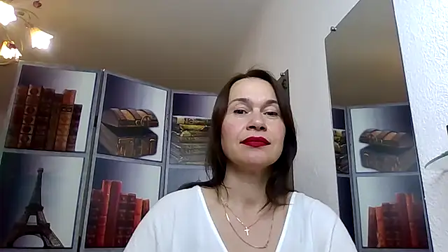 Snapshot of Selena_Moo chatting on May 9, 2026, 9:03 am Selena Moo online show from May 9, 2026, 9:03 am