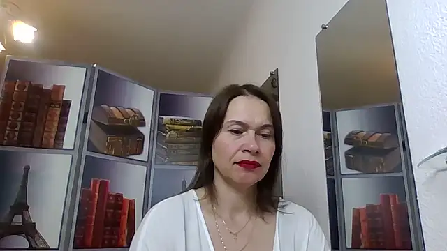Snapshot of Selena_Moo chatting on May 14, 2026, 8:54 am Selena Moo online show from May 14, 2026, 8:54 am