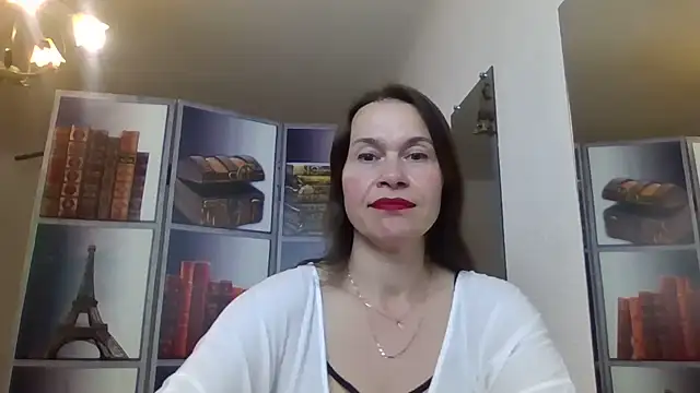 Snapshot of Selena_Moo chatting on May 16, 2026, 10:36 am Selena Moo online show from May 16, 2026, 10:36 am