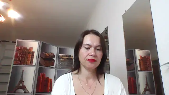 Snapshot of Selena_Moo chatting on June 8, 2026, 7:53 am Selena Moo online show from June 8, 2026, 7:53 am