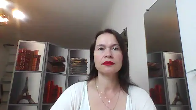 Snapshot of Selena_Moo chatting on June 12, 2026, 8:24 am Selena Moo online show from June 12, 2026, 8:24 am