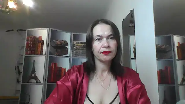 Snapshot of Selena_Moo chatting on July 9, 2026, 9:57 am Selena Moo online show from July 9, 2026, 9:57 am