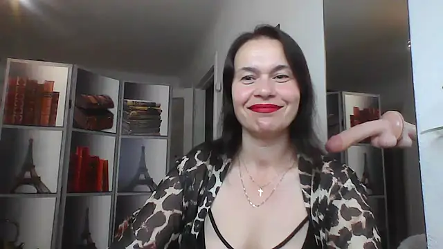 Snapshot of Selena_Moo chatting on July 28, 2026, 8:54 am Selena Moo online show from July 28, 2026, 8:54 am
