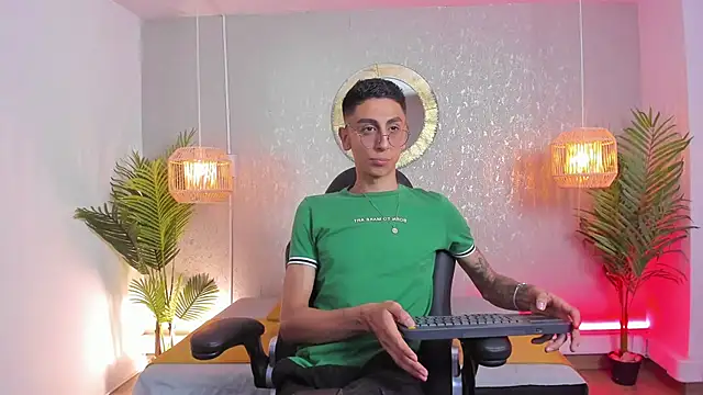 Gio carangi online show from May 23, 2026, 2:06 am