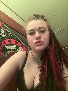 Snapshot of darlingvicuous chatting on March 22, 2026, 9:51 pm darlingvicuous online show from March 22, 2026, 9:51 pm