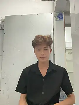 Nguyencuong1999 online show from May 7, 2026, 4:12 pm