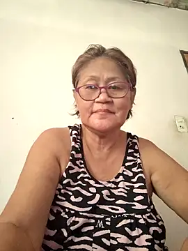 Sunflower1956 online show from May 4, 2026, 5:14 am