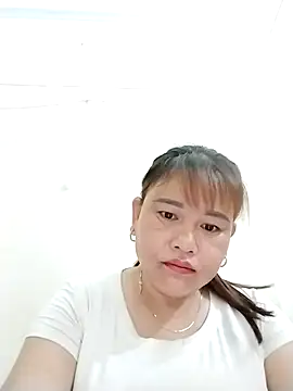 Moubie1 online show from April 8, 2026, 6:41 pm