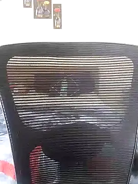 SUZI 777 online show from April 19, 2026, 8:24 am