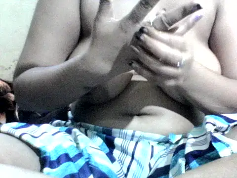 SUZI 777 online show from April 25, 2026, 8:39 pm