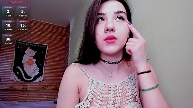 Snapshot of Elly__Green chatting on May 20, 2026, 2:18 am Elly Green online show from May 20, 2026, 2:18 am