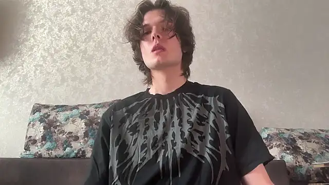 Snapshot of tomasdickpick chatting on June 15, 2026, 7:32 am tomasdickpick online show from June 15, 2026, 7:32 am