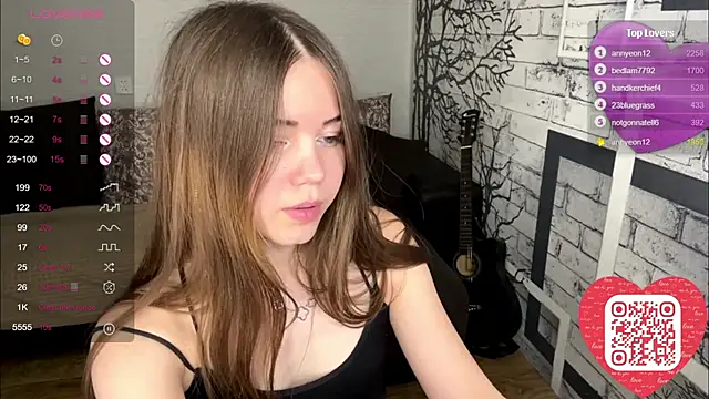 ElmiraDabato online show from July 7, 2026, 10:41 am