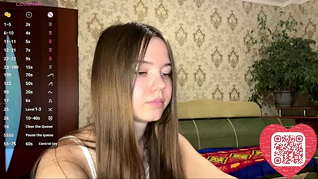 ElmiraDabato online show from July 28, 2026, 4:19 am