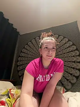 georginamoor online show from March 23, 2026, 9:08 pm