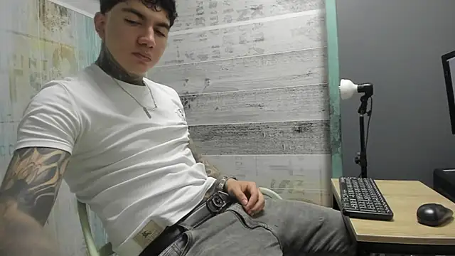 Gury tattoo online show from May 6, 2026, 7:41 pm