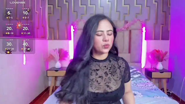 nesli hann online show from April 14, 2026, 8:26 pm