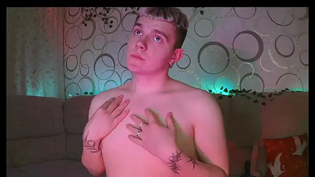 sweetescapeforu online show from April 1, 2026, 9:23 pm