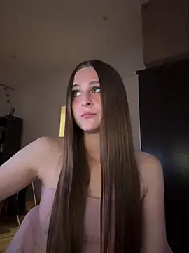 Snapshot of BellMeow_ chatting on June 3, 2026, 6:24 pm BellMeow online show from June 3, 2026, 6:24 pm