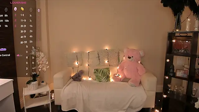 BlushCruush online show from April 26, 2026, 10:29 pm