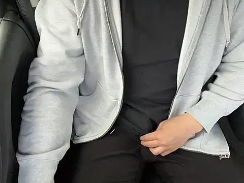 Snapshot of ChubbyTokyo chatting on April 9, 2026, 6:41 am ChubbyTokyo online show from April 9, 2026, 6:41 am