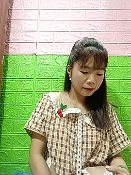 Snapshot of AmyLinee01 chatting on July 3, 2026, 10:10 am AmyLinee01 online show from July 3, 2026, 10:10 am