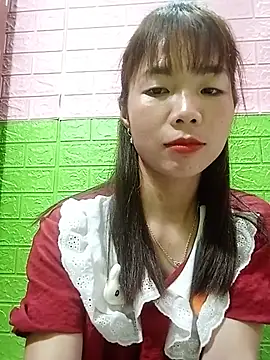 Snapshot of AmyLinee01 chatting on July 11, 2026, 12:13 am AmyLinee01 online show from July 11, 2026, 12:13 am
