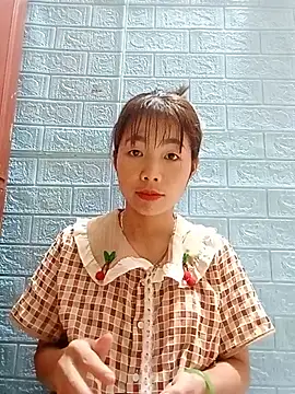 Snapshot of AmyLinee01 chatting on July 17, 2026, 11:39 am AmyLinee01 online show from July 17, 2026, 11:39 am