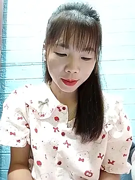Snapshot of AmyLinee01 chatting on July 24, 2026, 4:43 am AmyLinee01 online show from July 24, 2026, 4:43 am