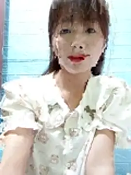 Snapshot of AmyLinee01 chatting on July 28, 2026, 2:46 pm AmyLinee01 online show from July 28, 2026, 2:46 pm