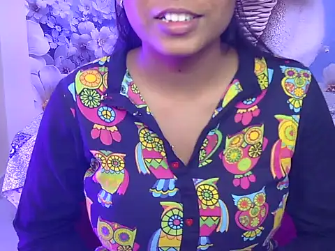 Snapshot of hoty-pinka chatting on March 30, 2026, 8:15 am hoty-pinka online show from March 30, 2026, 8:15 am