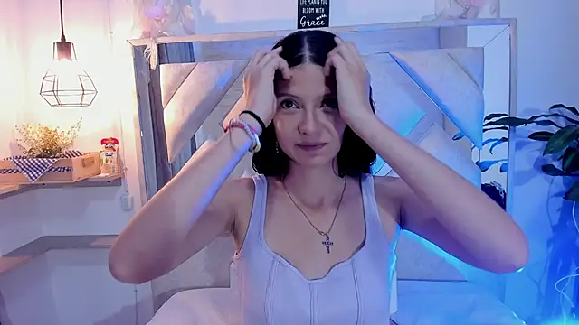 Snapshot of sofy_bonnet1 chatting on May 14, 2026, 11:28 am sofy bonnet1 online show from May 14, 2026, 11:28 am