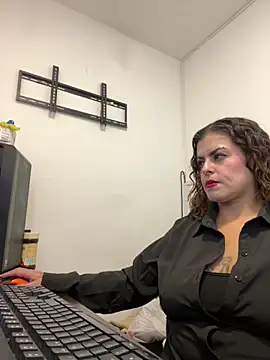 MiaHotboobs online show from April 21, 2026, 9:50 pm