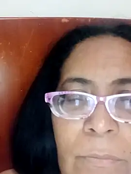 sexymomsn online show from June 8, 2026, 3:40 am