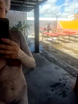 yarinhafox online show from April 2, 2026, 2:37 pm