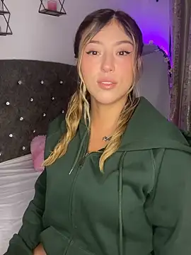 LilithSmiith online show from April 20, 2026, 11:46 am