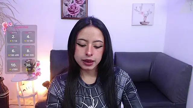Snapshot of Nina_petitte chatting on April 3, 2026, 11:52 am Nina petitte online show from April 3, 2026, 11:52 am