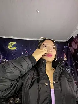 Itze Mua online show from March 27, 2026, 3:12 am