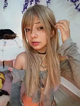 Snapshot of saki_nyanwn chatting on July 12, 2026, 5:37 pm saki nyanwn online show from July 12, 2026, 5:37 pm