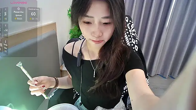 Snapshot of su_ning chatting on March 31, 2026, 5:52 am su ning online show from March 31, 2026, 5:52 am