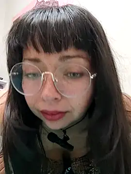 LisaMargo online show from June 14, 2026, 2:52 pm