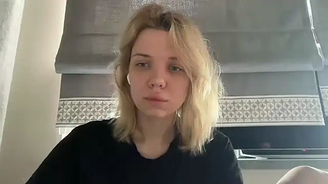 TenderChloe online show from June 19, 2026, 8:29 am