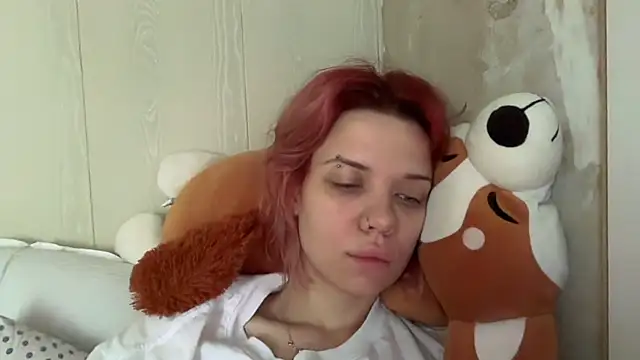 TenderChloe online show from July 12, 2026, 10:17 am