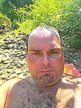 Snapshot of RickErtler chatting on July 14, 2026, 11:32 pm RickErtler online show from July 14, 2026, 11:32 pm