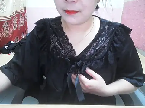 Snapshot of lusa_baby chatting on June 24, 2026, 1:54 pm lusa baby online show from June 24, 2026, 1:54 pm