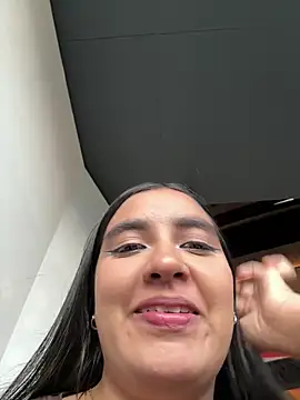 HaileyBiieber online show from April 2, 2026, 11:02 pm