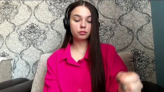 Snapshot of ThedaStrevell chatting on March 23, 2026, 9:13 am ThedaStrevell online show from March 23, 2026, 9:13 am