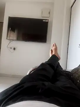 B S0051 online show from April 4, 2026, 1:59 am