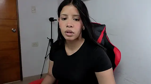 Snapshot of mirko_xx chatting on March 24, 2026, 2:05 am mirko xx online show from March 24, 2026, 2:05 am