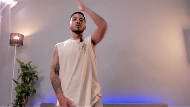 hashi wood online show from March 30, 2026, 1:06 am